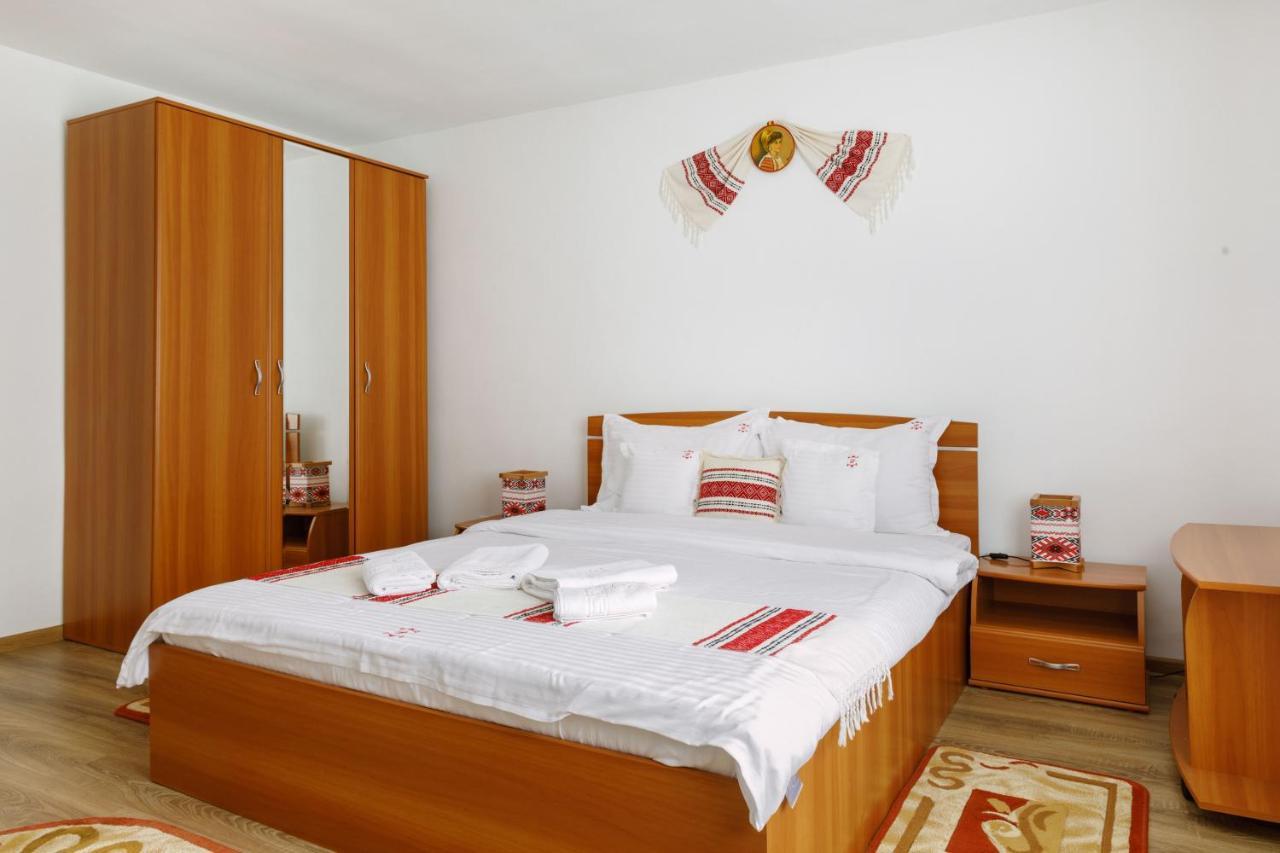 Casa Dacica Hotel Rîşnov Eksteriør billede