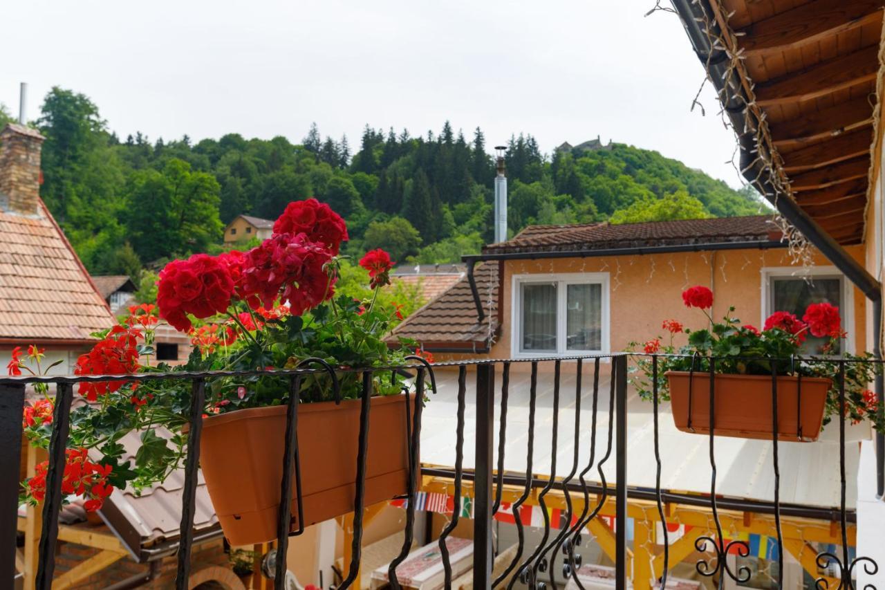 Casa Dacica Hotel Rîşnov Eksteriør billede