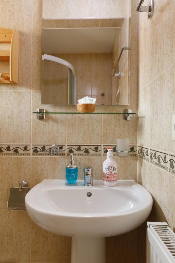 Casa Dacica Hotel Rîşnov Eksteriør billede