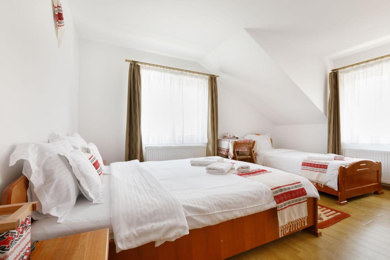 Casa Dacica Hotel Rîşnov Eksteriør billede