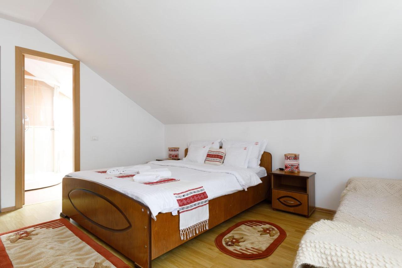 Casa Dacica Hotel Rîşnov Eksteriør billede