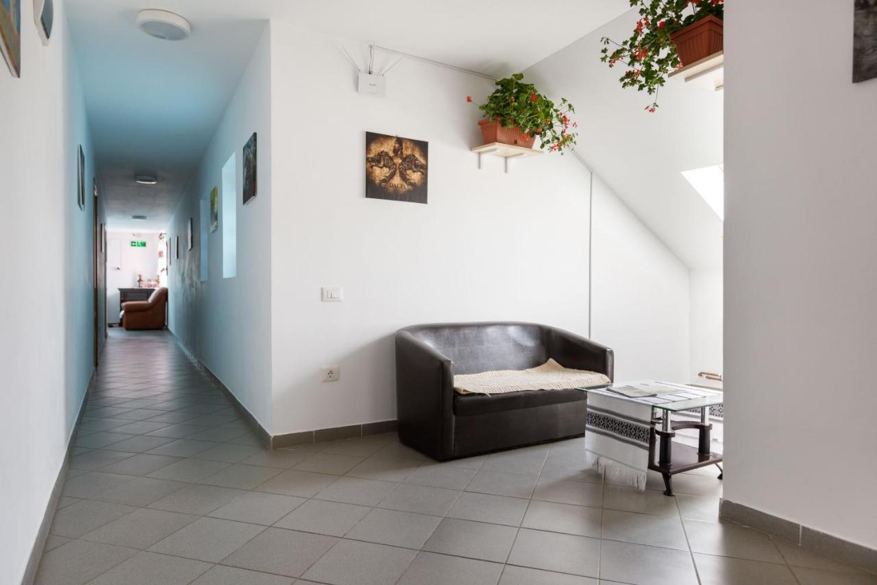 Casa Dacica Hotel Rîşnov Eksteriør billede