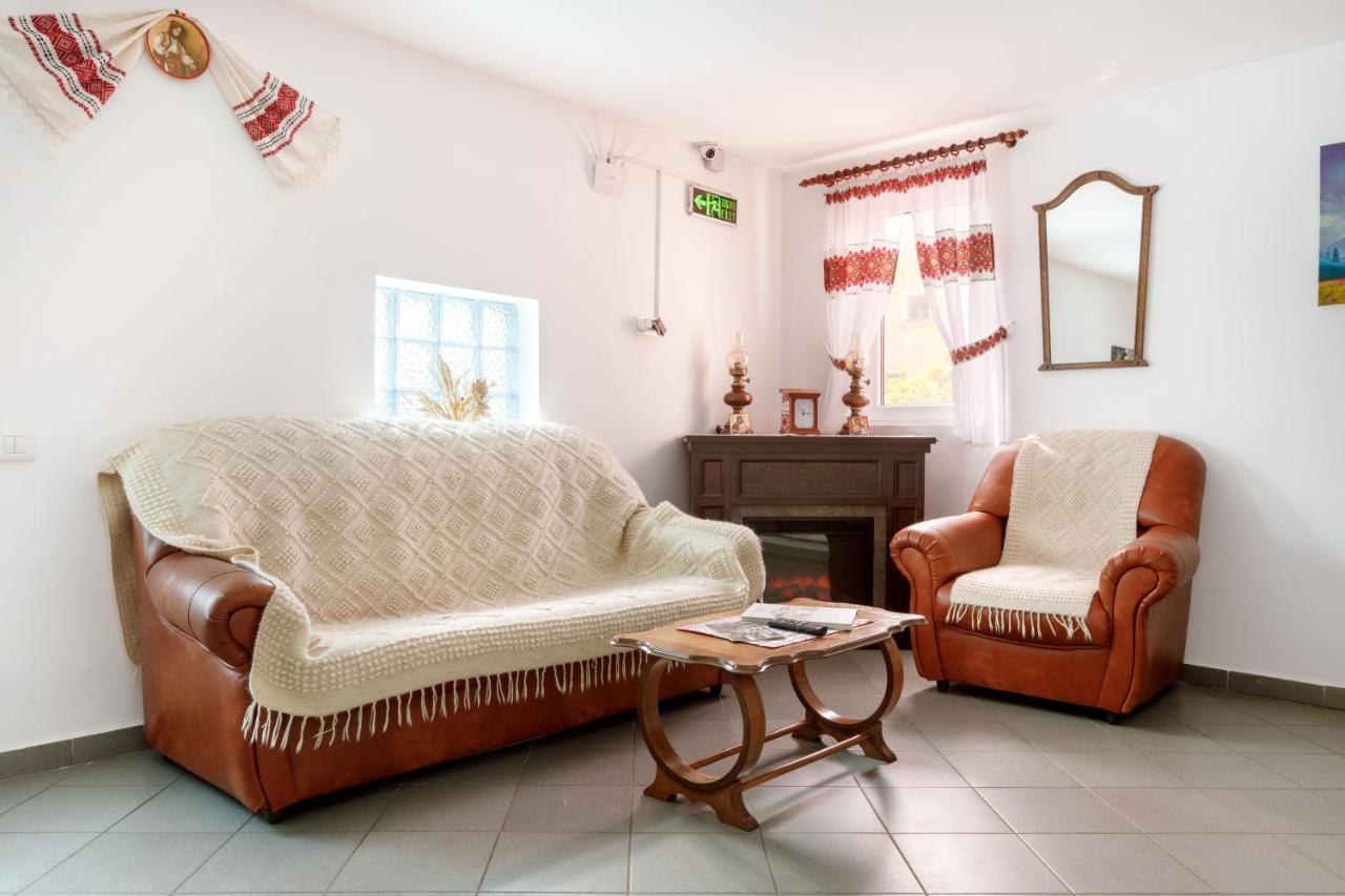 Casa Dacica Hotel Rîşnov Eksteriør billede