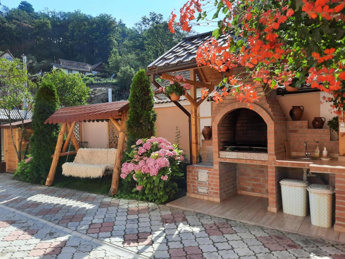 Casa Dacica Hotel Rîşnov Eksteriør billede